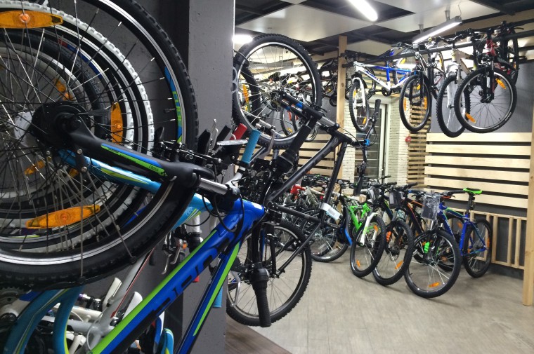 Велосипедный магазин в Киеве, ул. Анны Ахматовой 34