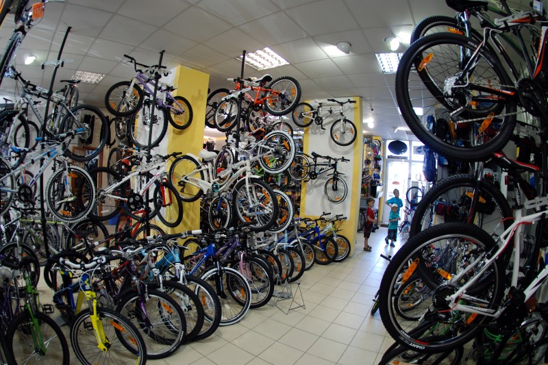 Велосипедный магазин в Киеве, Бажана 10